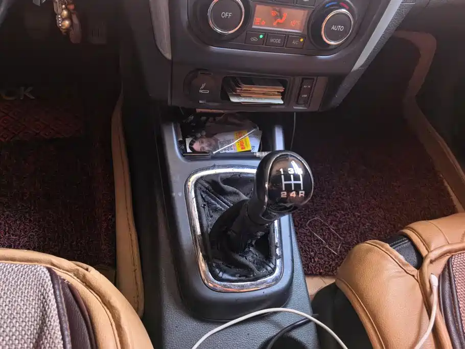 Dongfeng Fengxing Jingyi S50 2016 2016 2.0L Manual Premium