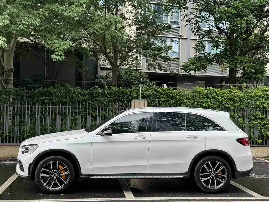 Mercedes-Benz GLC 2021 GLC 300 L 4MATIC Sporty фото 2