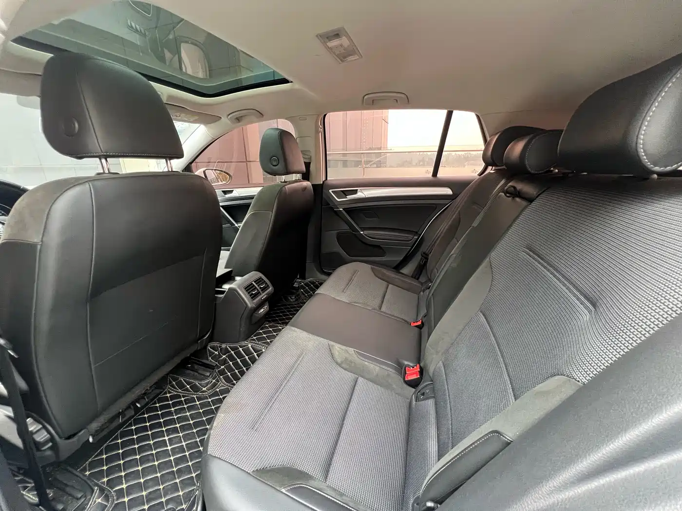 Volkswagen Golf 2020 280TSI DSG Comfort фото 10
