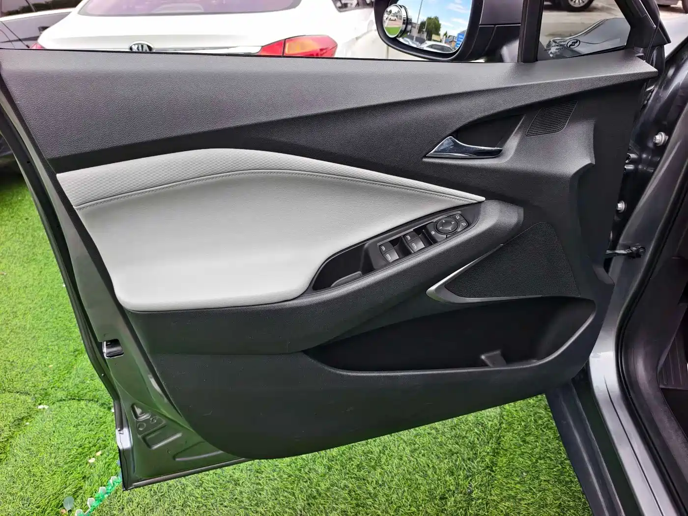 Chevrolet Volando 2023 2020 Mild Hybrid 530T Automatic Sport Edition (5+2 seater)
