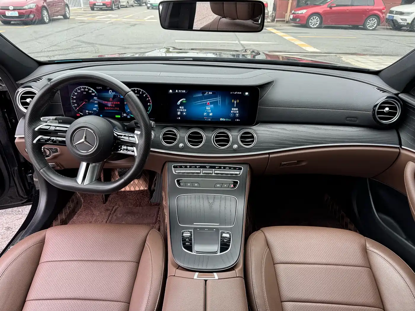 Mercedes-Benz E-Class New Energy 2023 E 350 e L Plug-in Hybrid Sport Sedan фото 9
