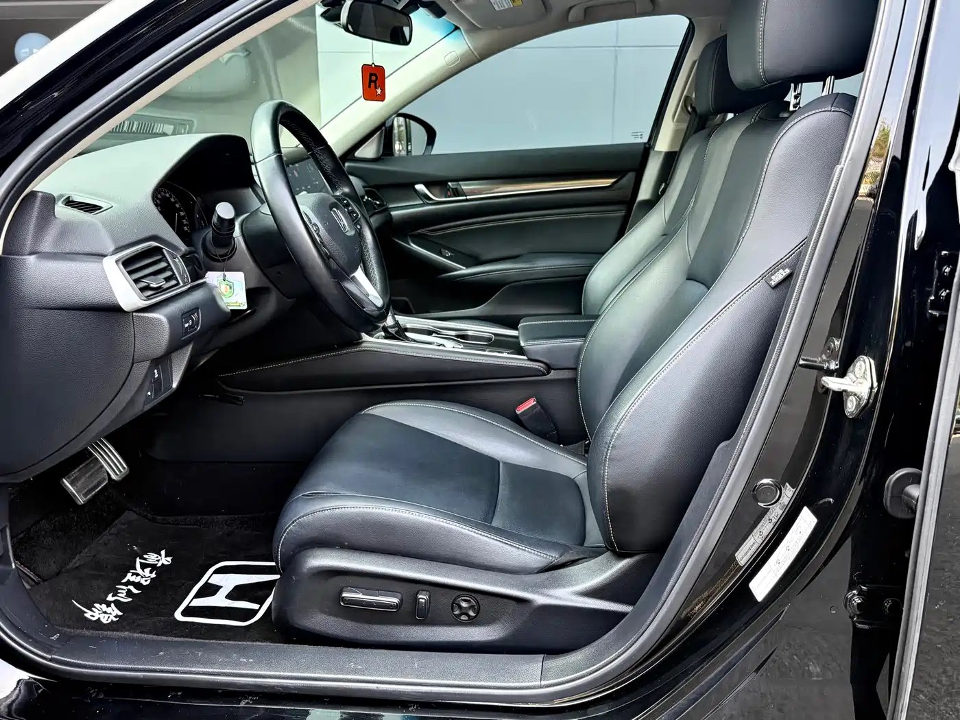 Honda Accord 2022 260TURBO Phantom Night Flagship фото 5
