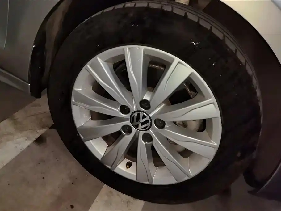 Volkswagen Sagitar 2014 1.4TSI Automatic Luxury фото 6