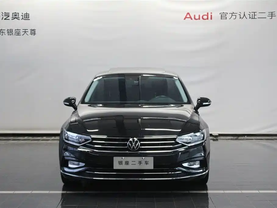 Volkswagen Magotan 2020 330TSI DSG Leading фото 2