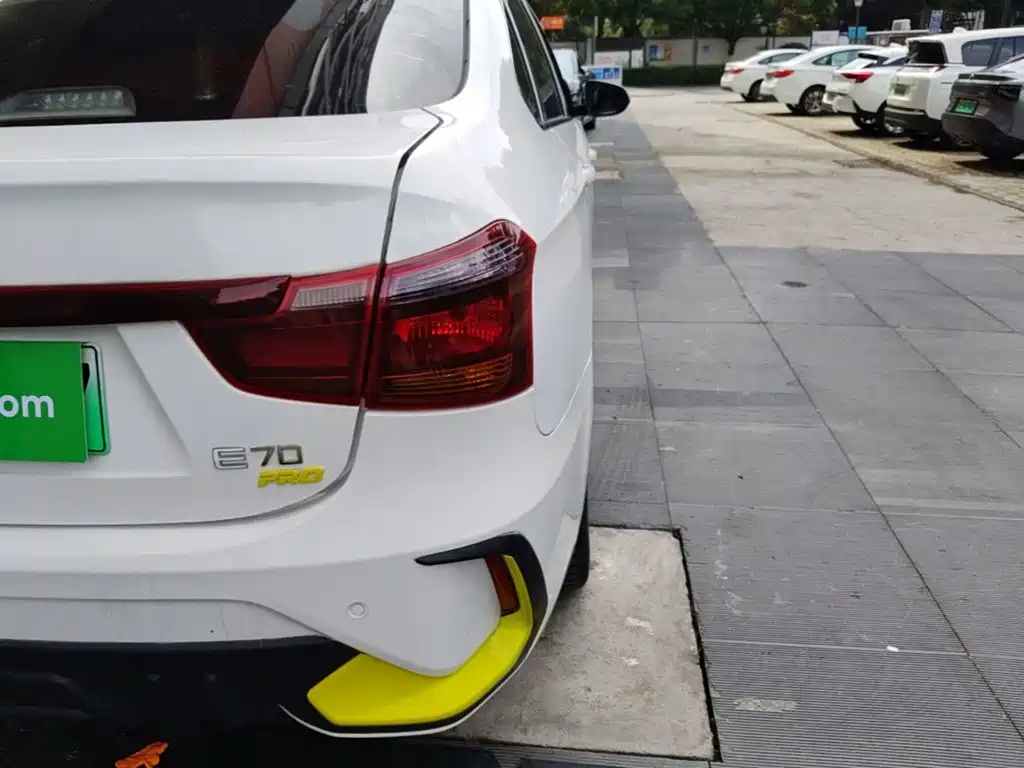 Dongfeng Aeolus Dongfeng Fengshen E70 2023 2023 Facelift PRO Smart Drive Edition