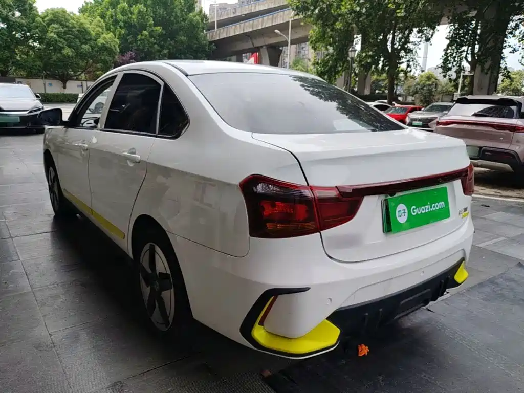 Dongfeng Aeolus Dongfeng Fengshen E70 2023 2023 Facelift PRO Smart Drive Edition