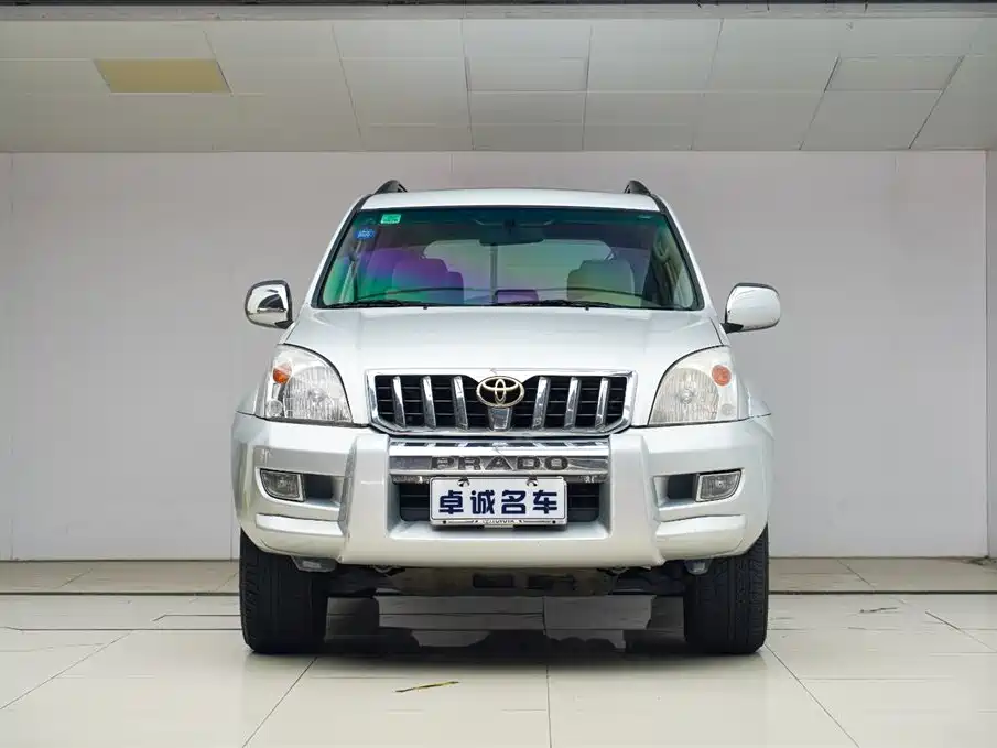 Toyota Prado 2006 4.0L Automatic VX NAVI Edition фото 2