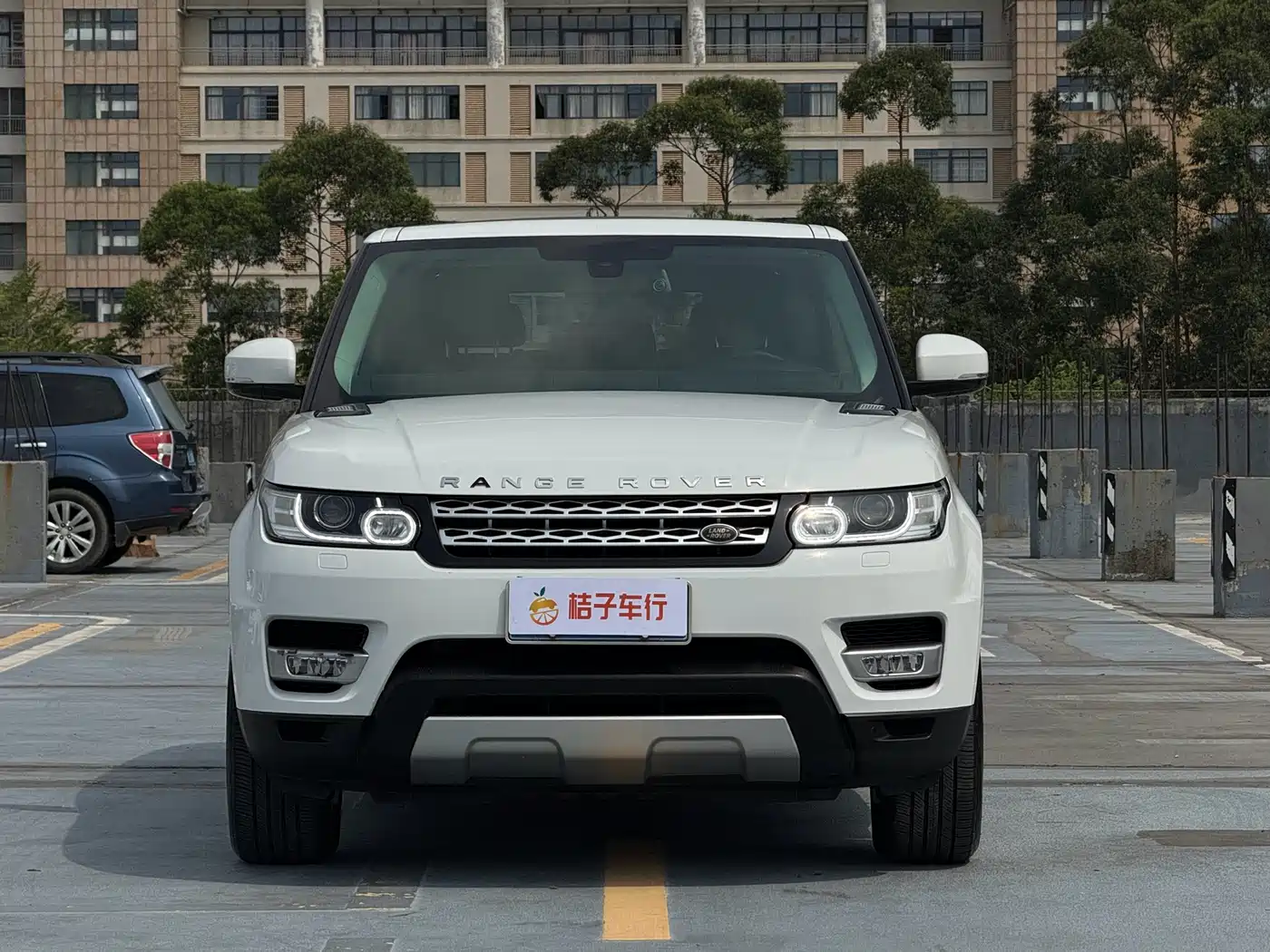 Land Rover Range Rover Sport 2017 3.0 SC V6 SE фото 3