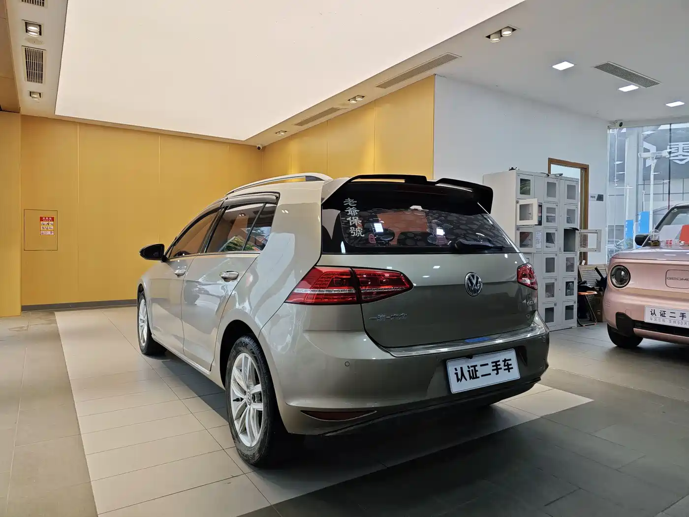 Volkswagen Golf 2015 1.6L Automatic Fashion фото 25