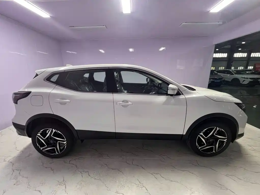 Nissan Qashqai 2026 2025 Facelift Honor 2.0L CVT XV+ Leading Edition