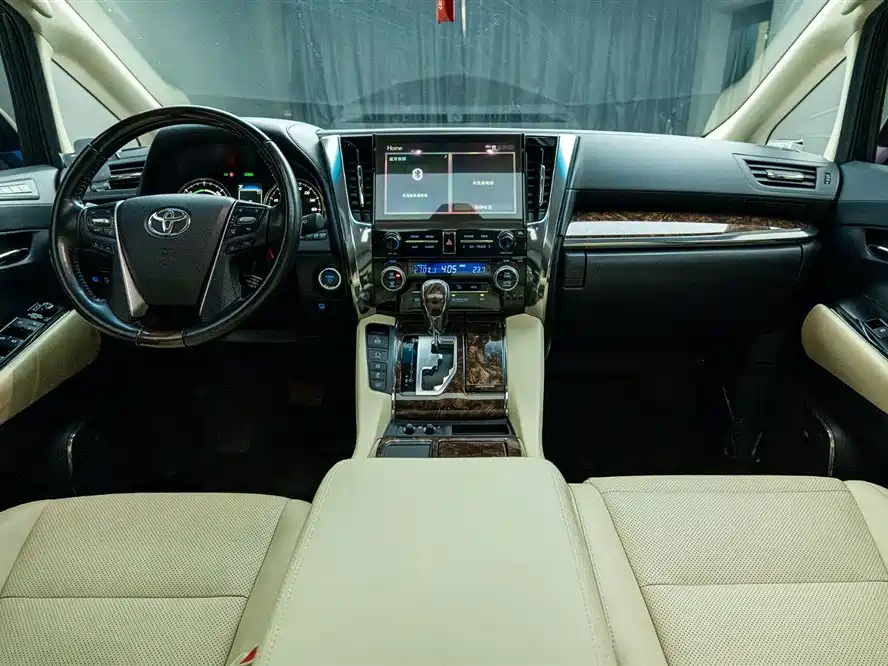 Toyota Alphard 2021 Hybrid 2.5L Luxury фото 8