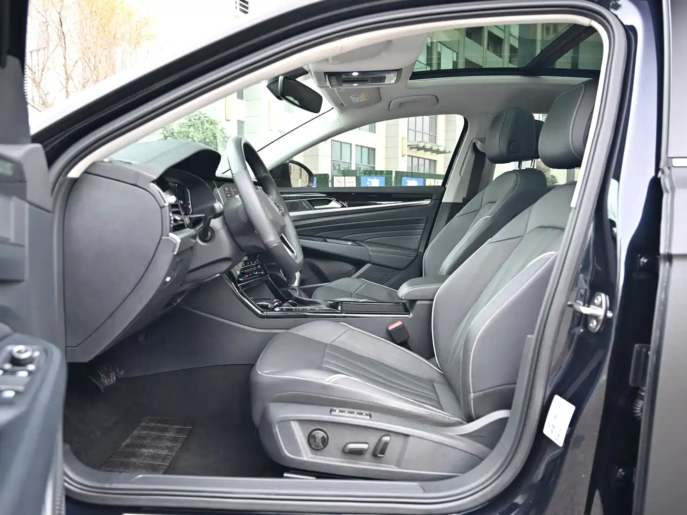 Volkswagen Passat 2024 Model 380TSI Starlight Elite фото 8