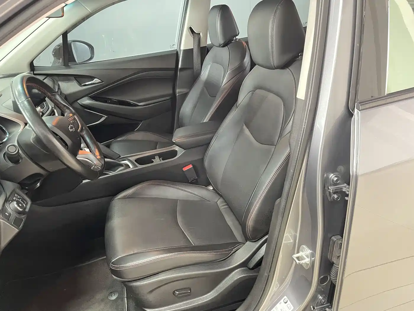 Chevrolet Volando 2019 Redline 530T Automatic Premium Enjoyment Edition (5+2 seater) China VI фото 10
