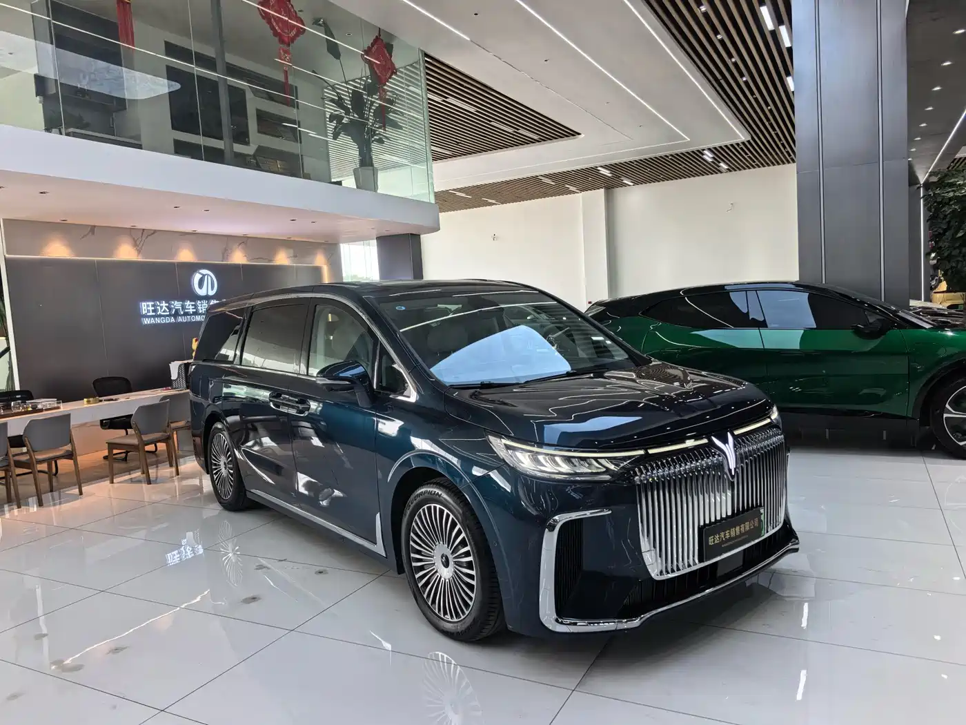 Voyah Auto Voyah Dreamer 2025 PHEV AWD Flagship Kunpeng Edition фото 3
