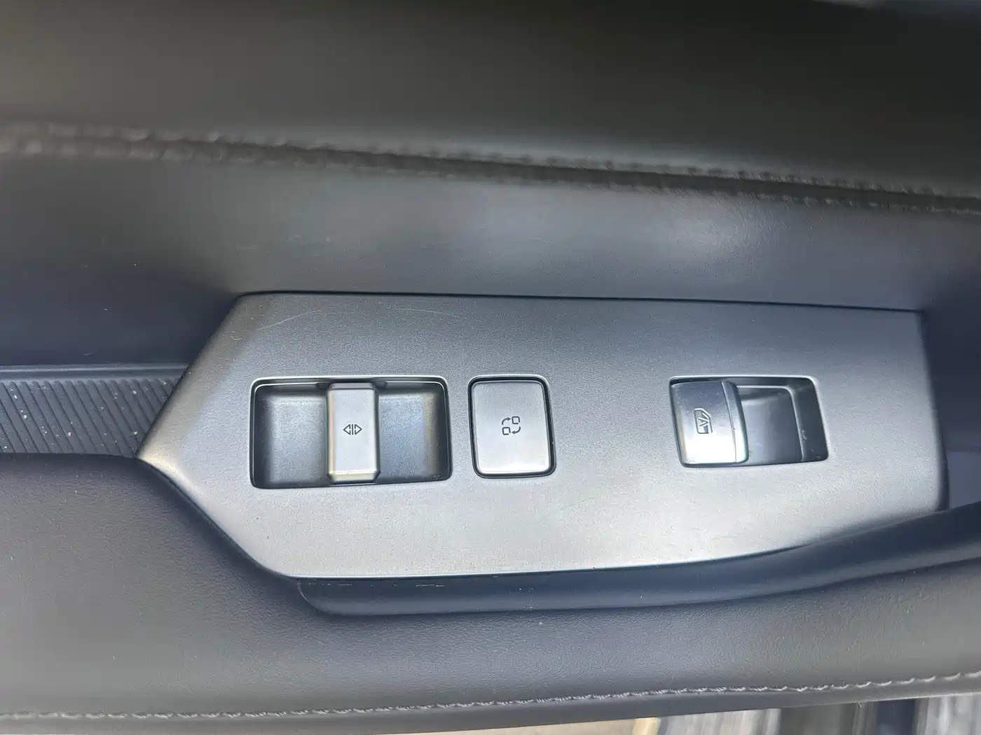 Fang Cheng Bao Leopard 8 2025 2025 Zhiyong Flagship 7-Seater