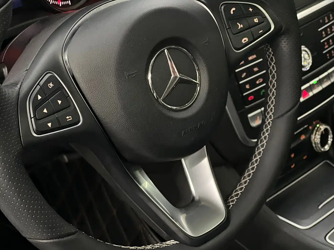 Mercedes-Benz GLA 2018 GLA 220 4MATIC Sport фото 24