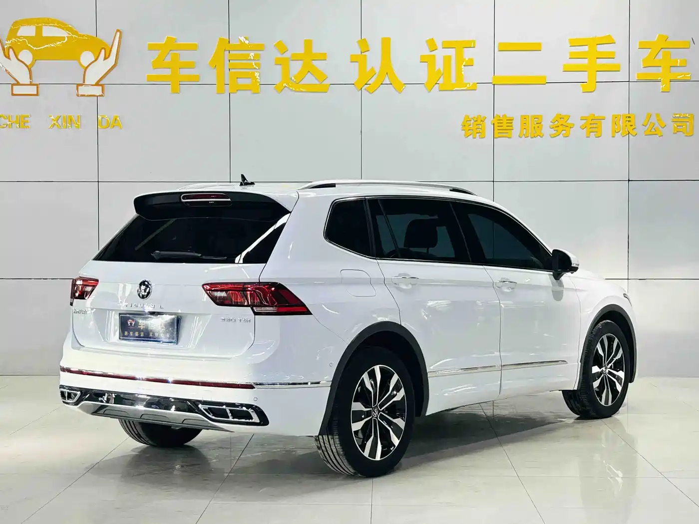 Volkswagen Tiguan L 2024 Outstanding 330TSI Auto 2WD R-Line Dragon Glory Edition фото 3