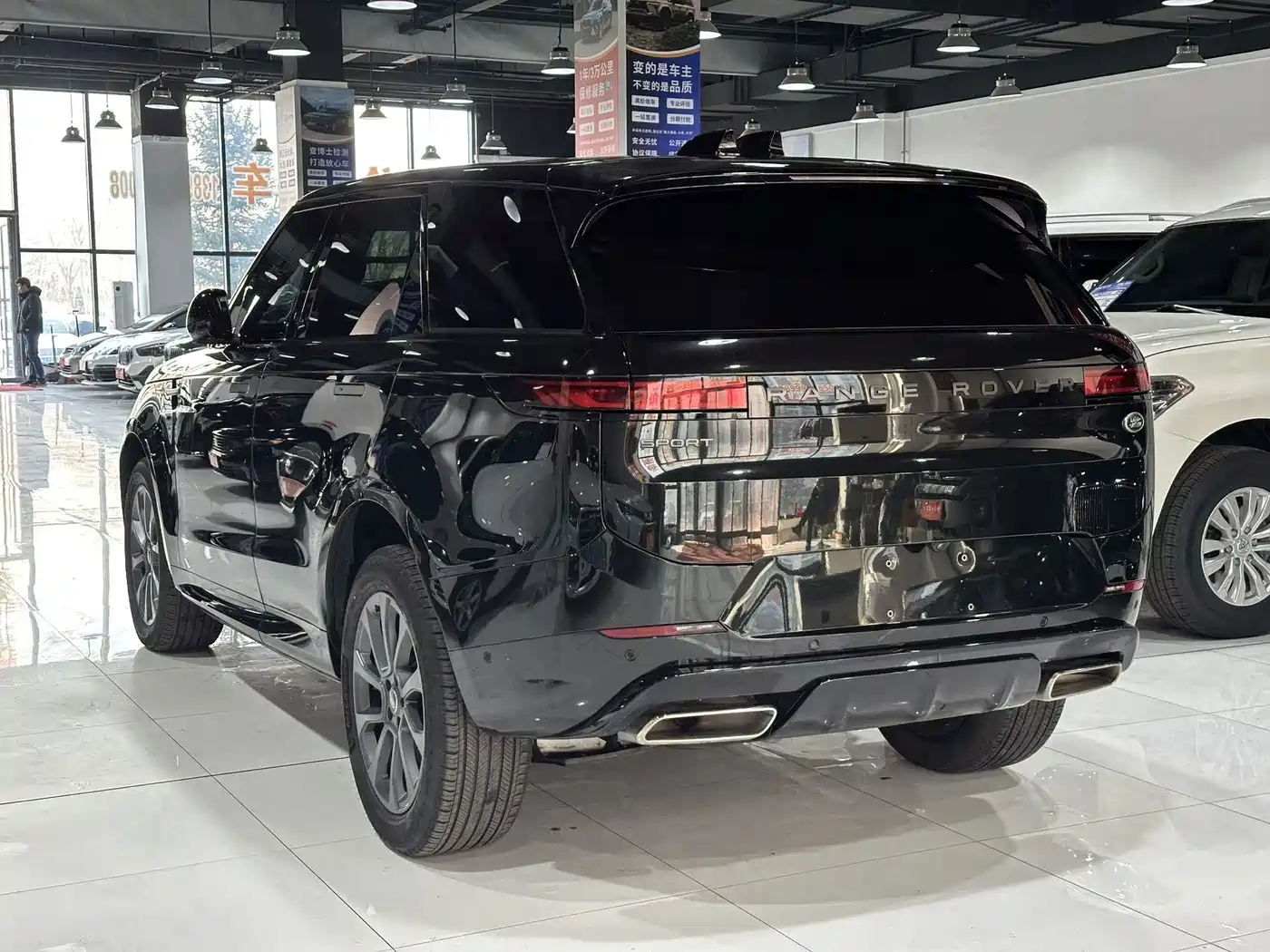 Land Rover Range Rover Sport 2024 400PS Dynamic SE фото 7