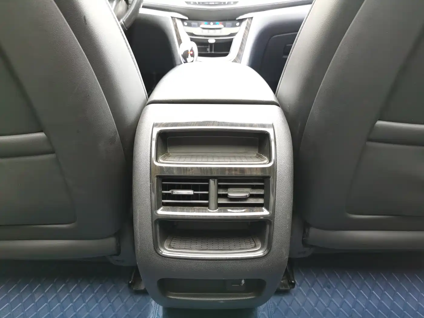 Cadillac XT5 2018 25T Luxury фото 10