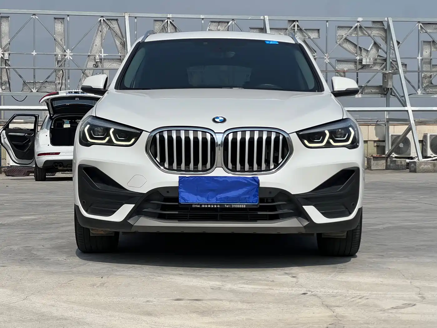 BMW X1 2022 sDrive25Li Leading фото 2