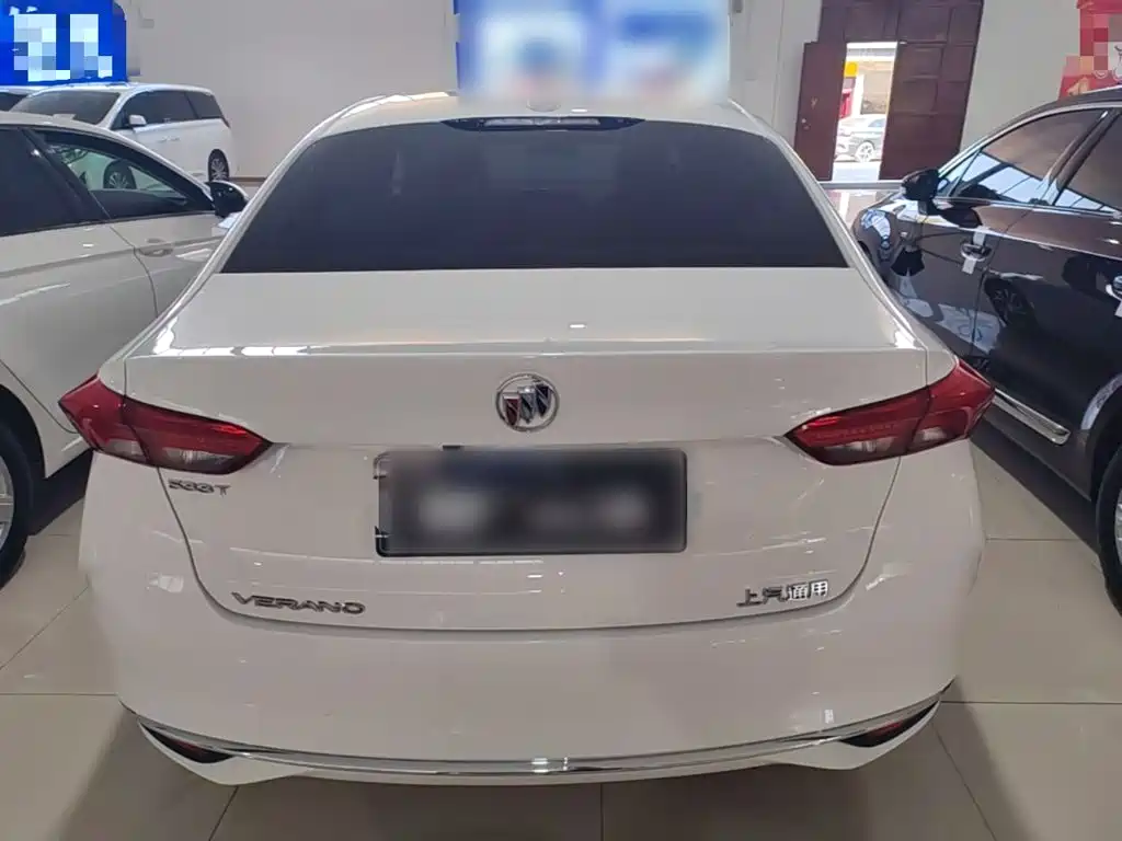 Photo 6 - Buick Verano