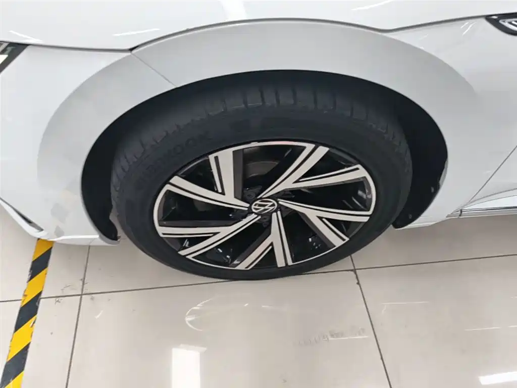 Volkswagen FAW-Volkswagen CC 2021 330TSI Dazzle Edition фото 23