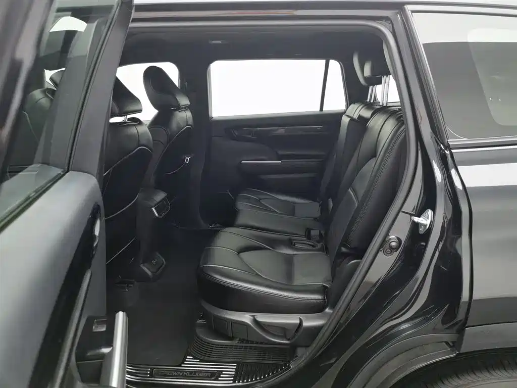 Toyota Crown Kluger 2021 2.5L HEV 4WD Elite фото 15