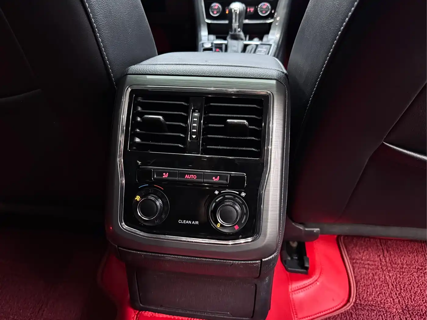 Volkswagen Passat 2017 330TSI DSG Prestige фото 6