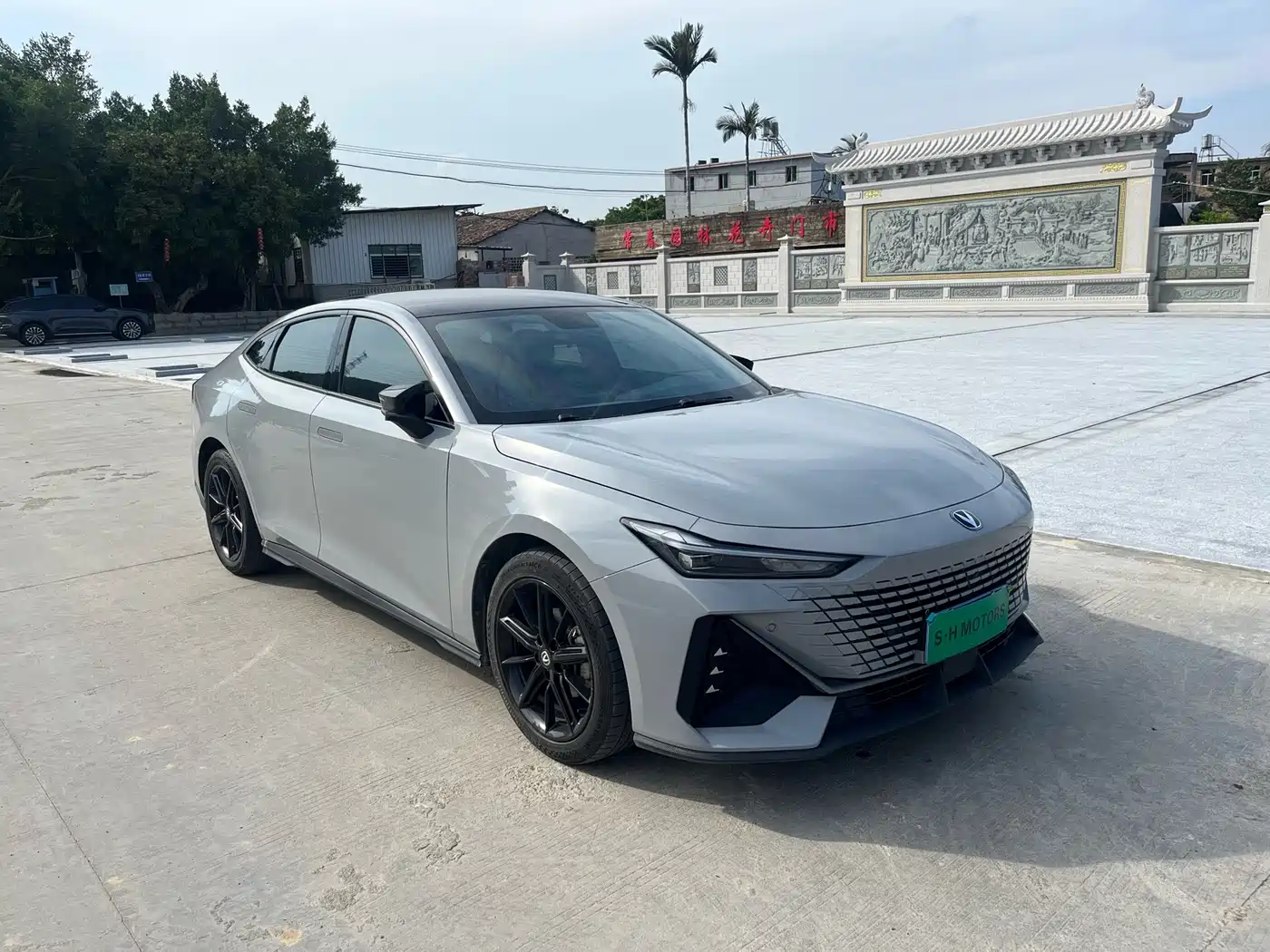 CHANGAN UNI-V