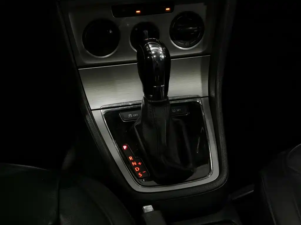 Volkswagen Lavida 2013 2013 1.4TSI DSG Comfort Edition