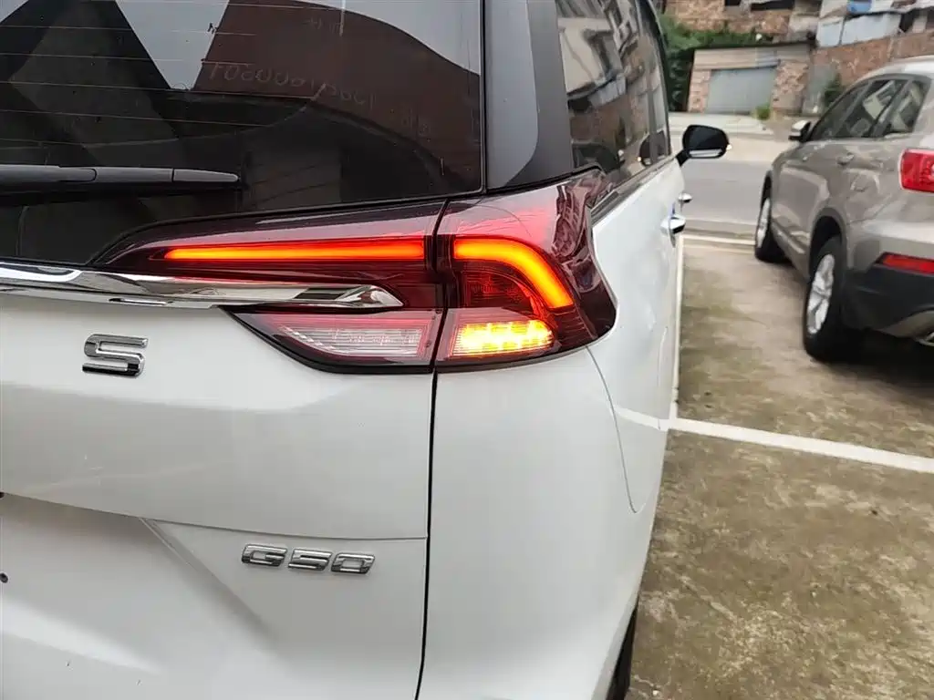 Фото 8 - Maxus Maxus G50