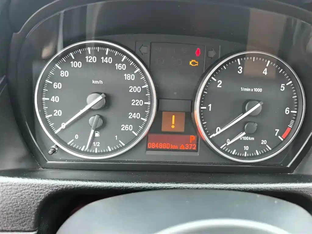 BMW X1 2015 Model sDrive18i Fashion Advanced Edition фото 12