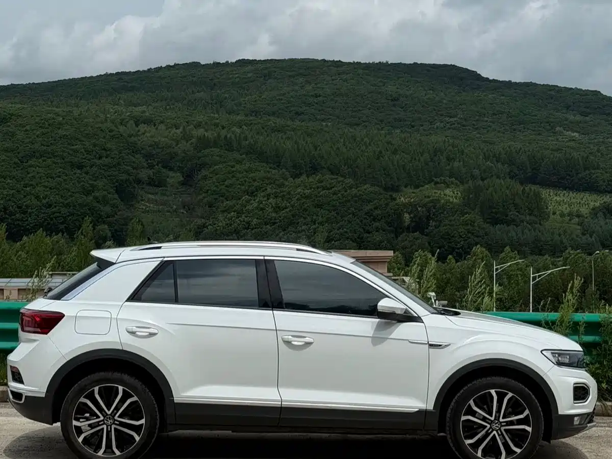Volkswagen T-Roc, миниатюра 3