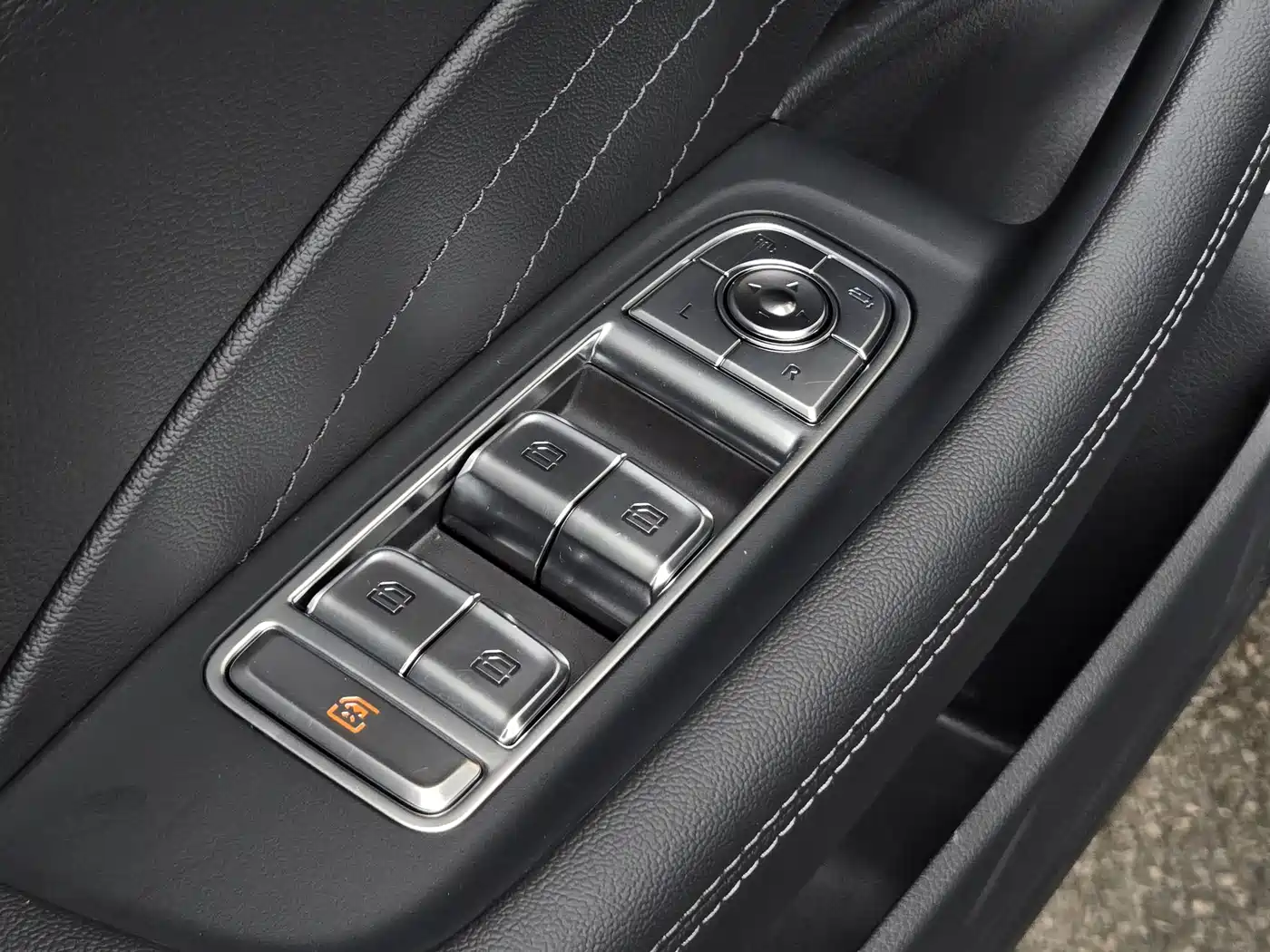 Hongqi H5 2023 1.5T DCT Smart Connect Flag Rhythm фото 23