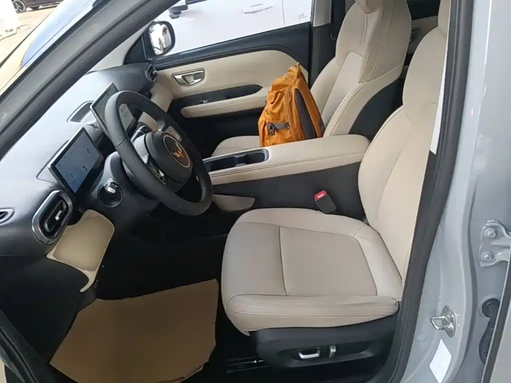 Фото 15 - Wuling Motors Wuling Binguo PLUS
