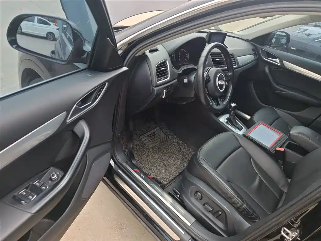 Audi Q3 2015 35 TFSI Comfort фото 12