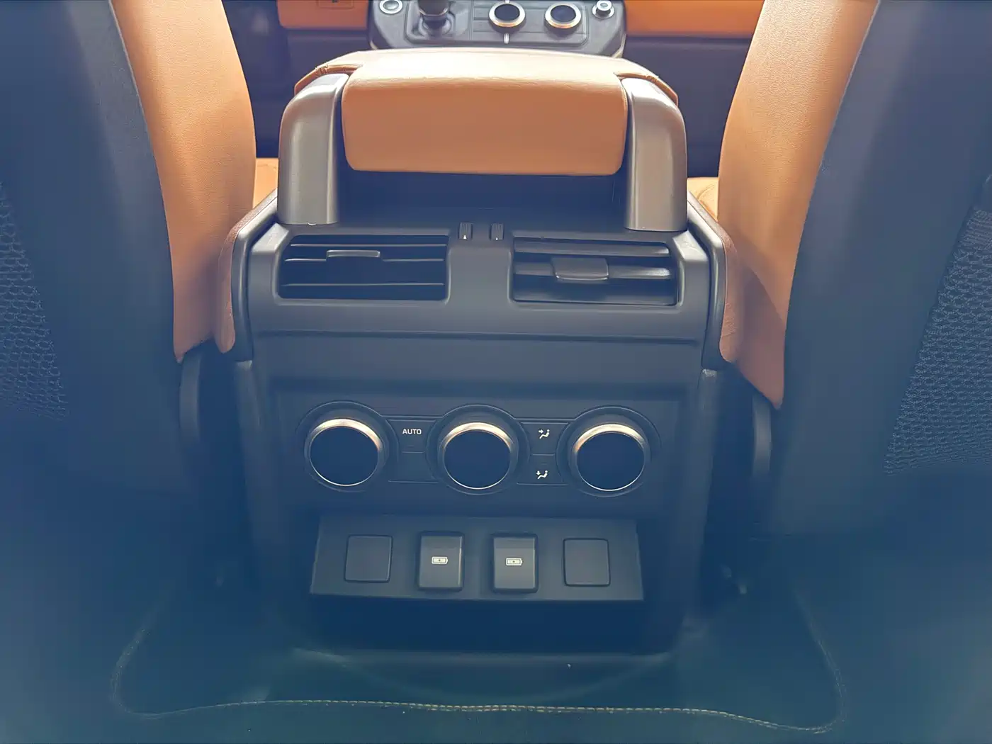 Land Rover Defender 2024 90 3.0T P400 HSE фото 17