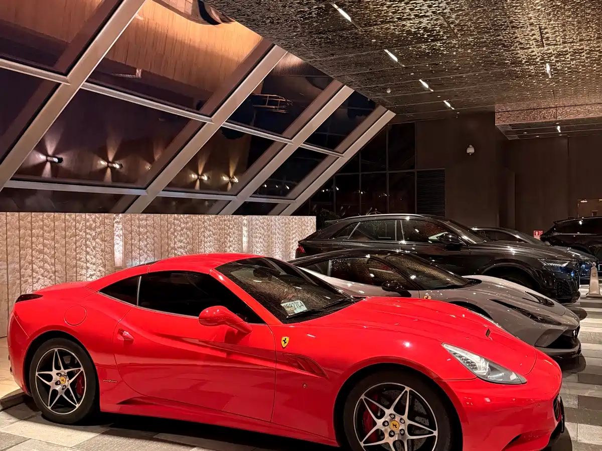 Ferrari California T 2012 2012 4.3L Standard