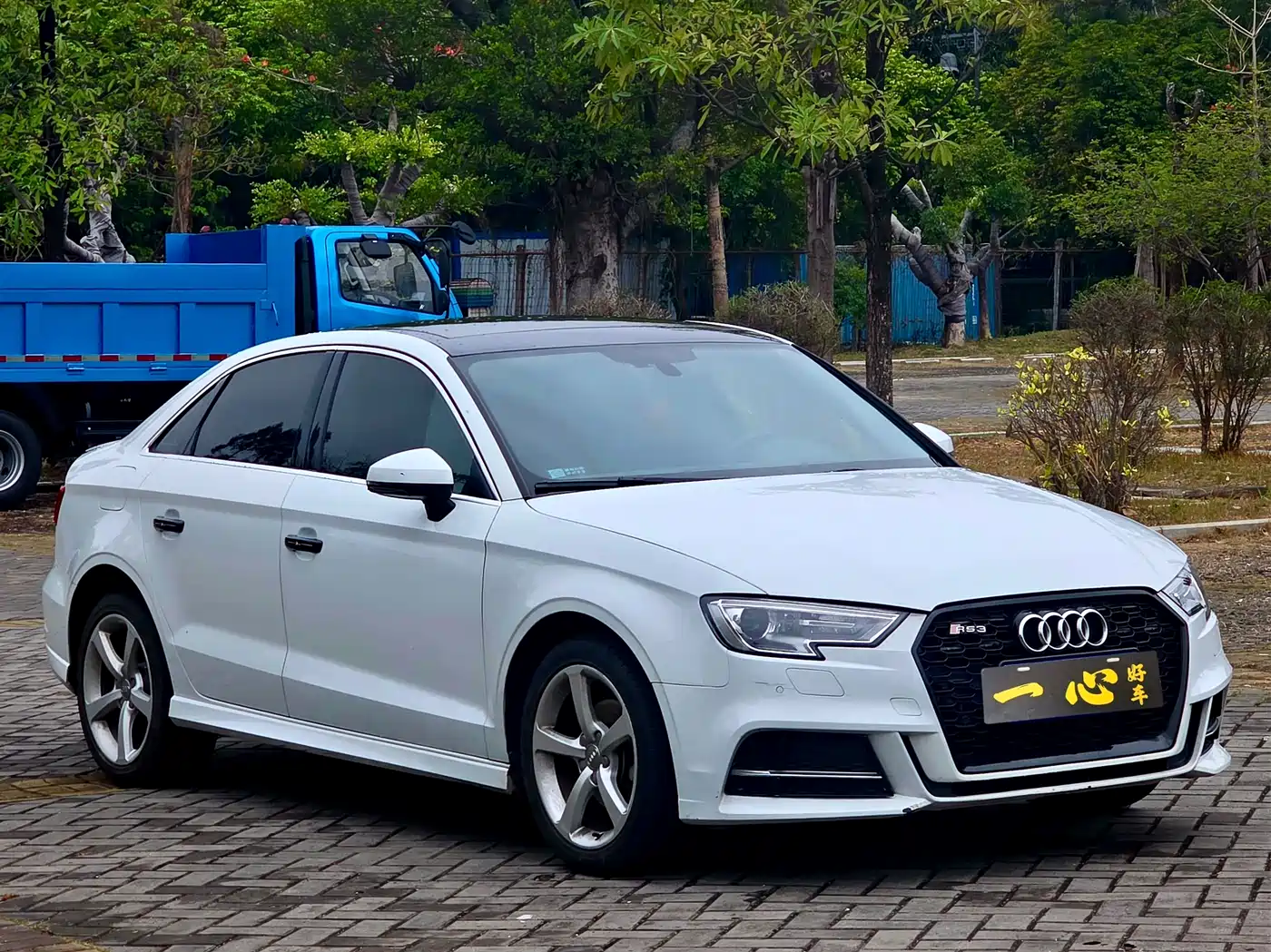 Audi A3 2018 30th Anniversary Limousine 35 TFSI Style фото 3