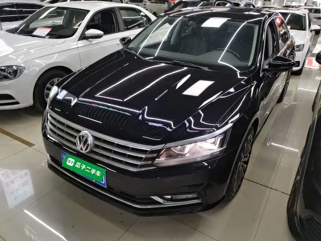 Volkswagen Passat 2016 330TSI DSG Executive Edition фото 2