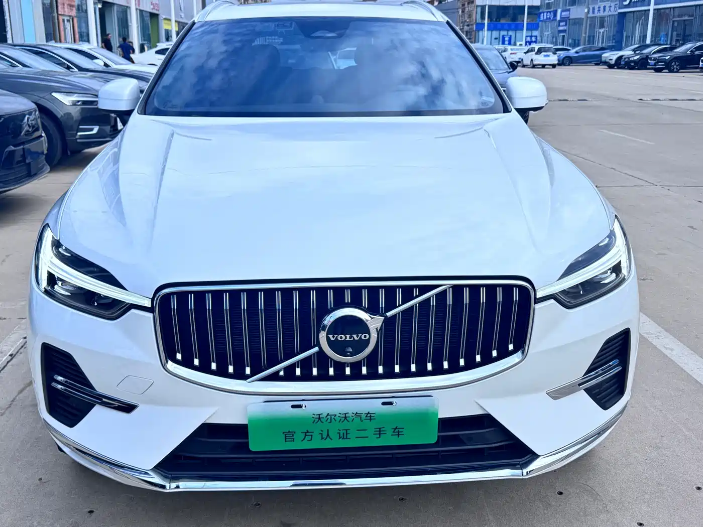 Volvo XC60 Plug-in Hybrid 2024 2024 T8 PHEV Long Range AWD Smart Elite Luxury Edition