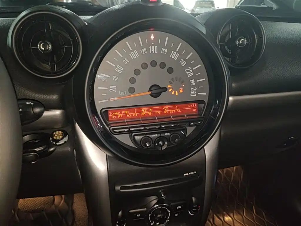 Фото 13 - MINI COUNTRYMAN