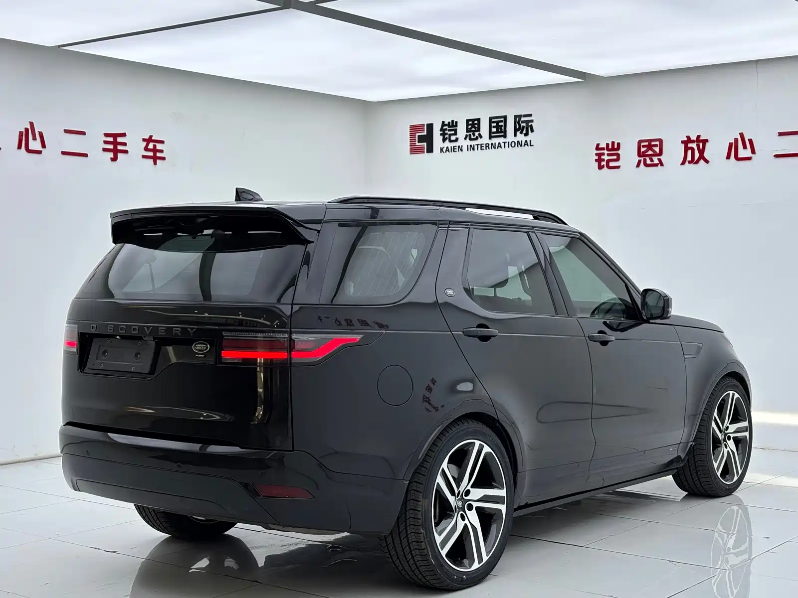 Фото 26 - Land Rover Discovery