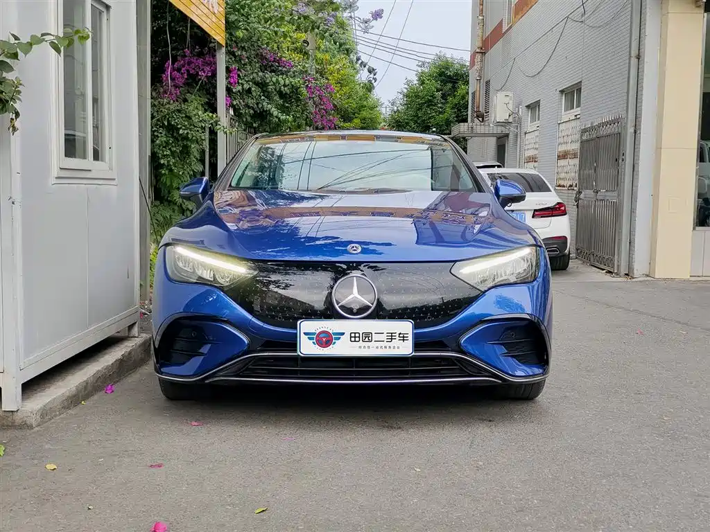 Mercedes-Benz EQE 2022 350 Luxury Edition фото 2