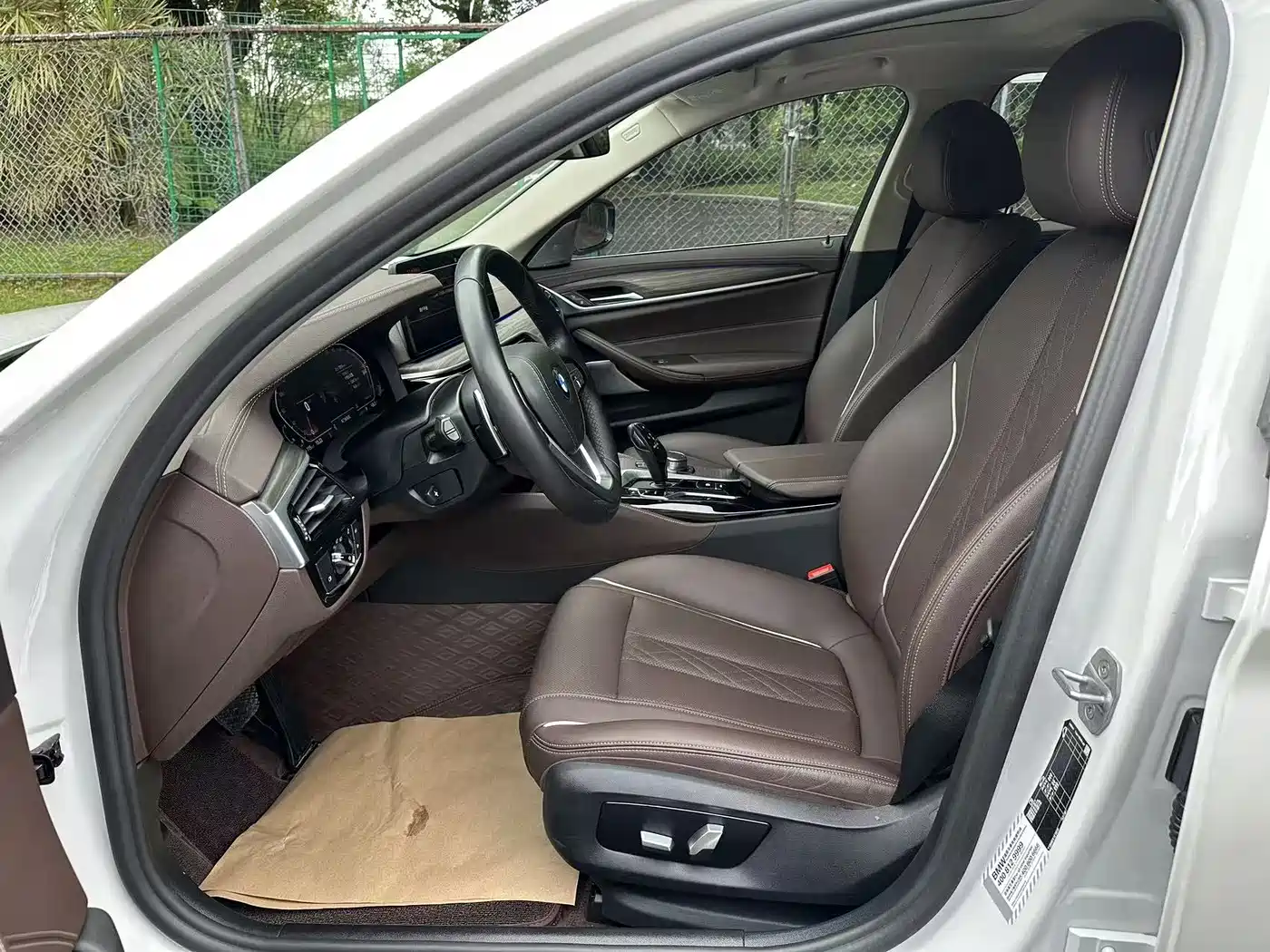 BMW 5 Series 2023 530Li Leading Luxury Package фото 7