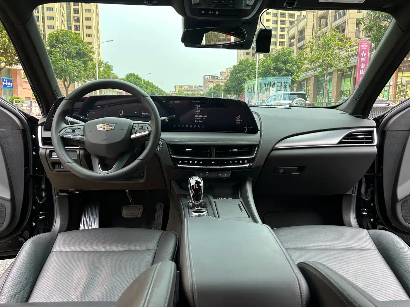 Cadillac CT5 2024 28T Luxury Model Pro фото 31