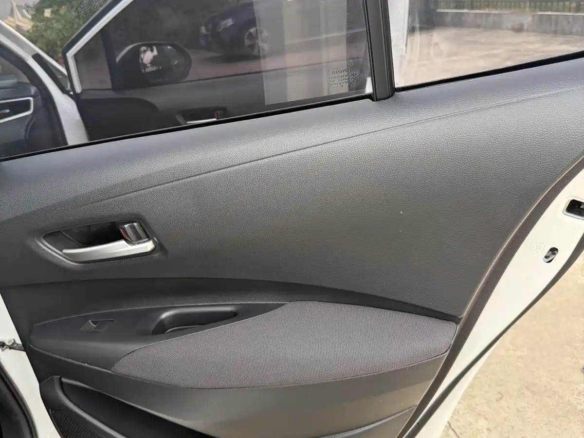Toyota Corolla 2021 1.2T S-CVT Elite PLUS Edition фото 18