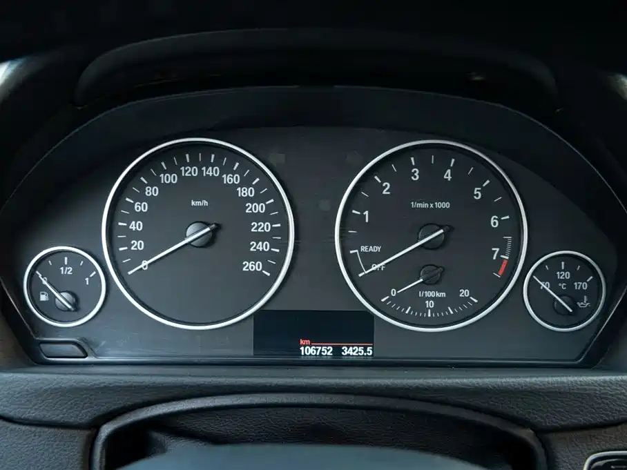 BMW 3 Series 2014 320i Fashion фото 20