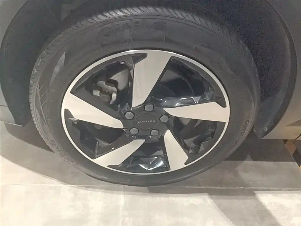 Lynk & Co 06 2020 1.5T Power Pro фото 23