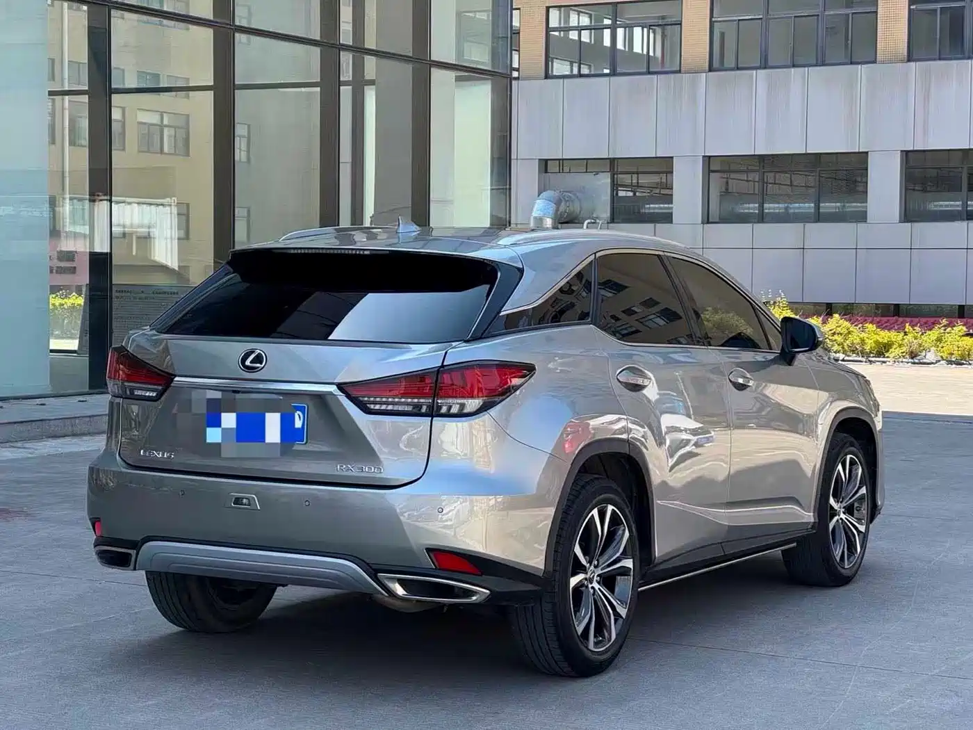 Lexus RX 2020 Facelift 300 AWD Elegance Edition фото 8